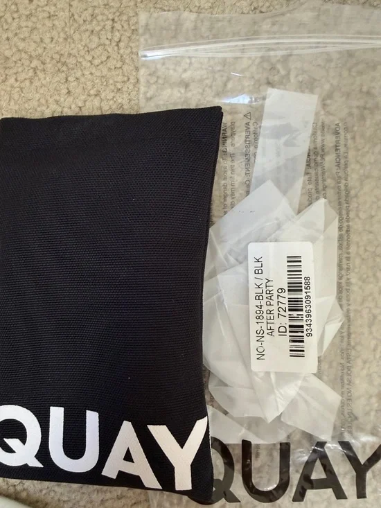 After Party Square Sunglasses Blk/Blk - Picture 3 of 3